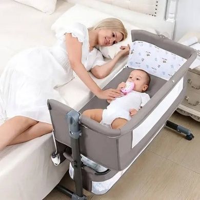 Люлька-кроватка детская с антимоскитной сеткой раскладная на колесиках 92*80*68см D508 Серая