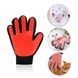 Перчатка для вычесывания шерсти с домашних животных PET GLOVES True Touch Красная