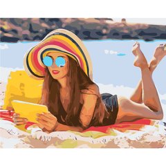 Картина по номерам Strateg ПРЕМИУМ Девушка на песке с лаком размером 40х50 см SY6340