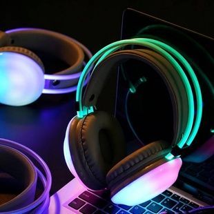 Навушники бездротові PG-706H LED з підсвічуванням Зелені