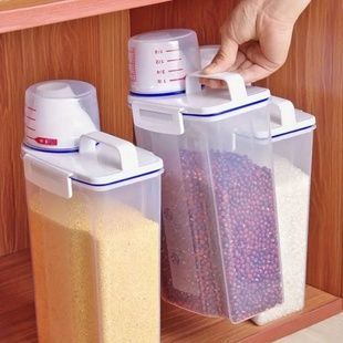 Контейнер для сипучих продуктів з дозатором та мірним ковпачком 2л Білий