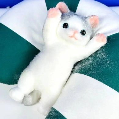 Сквиш-антистресс Котик лежит на спине Белый с серым
