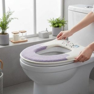 Чохол-сидіння на унітаз з вишивкою двокольоровий Fashion Toilet Cushion AND 02 Р Бузковий з бежевим