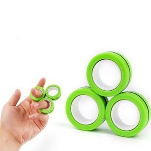 Магнитные вращающиеся кольца спиннер Stress Relief Magnetic Rings Зеленый