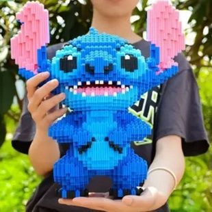 Конструктор детский Стич 5600 деталей 33см Magic Blocks 8170
