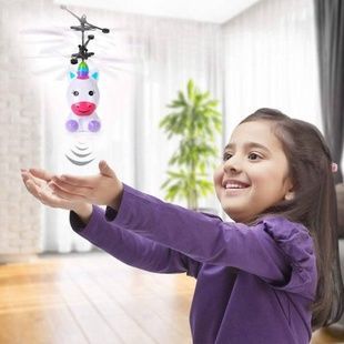 Интерактивная игрушка летающий Единорог