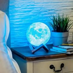 Настольный светильник на пластиковой подставке Moon Light Белый