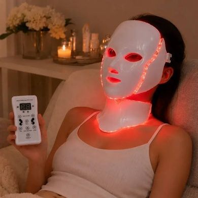 LED-маска для світлотерапії обличчя та шиї з 7 режимами Beauty Technology Біла