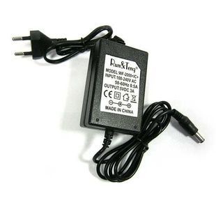 Адаптер живлення 5V-3A 5,5х2,5 (в коробці)