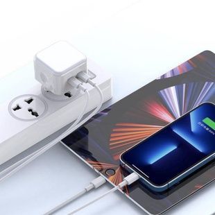 Мережевий зарядний пристрій блок живлення XO L102 35W dual Type-c port fast charger with Lightning cable