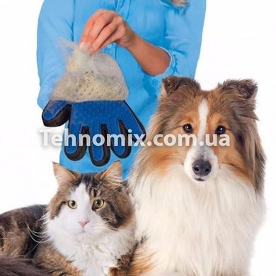 Перчатка для вычесывания шерсти с домашних животных PET GLOVES True Touch