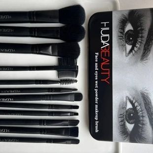 Набір пензлів для макіяжу в металевій коробочці 12 шт HUDA BEAUTY face and eyes