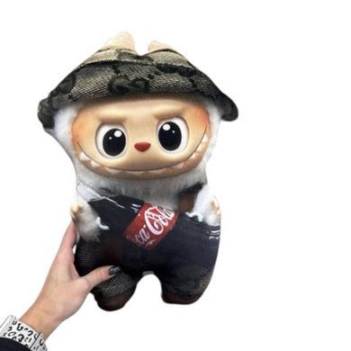 Игрушка-подушка Лабубу 13626 В панамке с колой