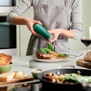 Подрібнювач для солі та перцю Salt And Pepper Pot Зелений