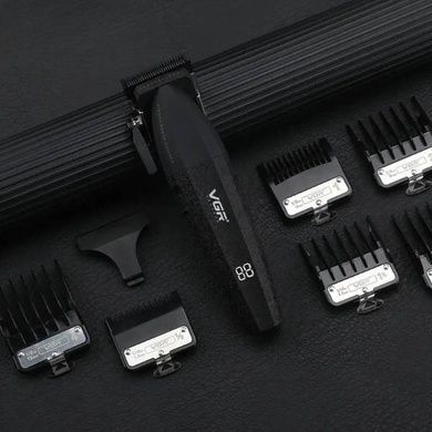 Машинка для стрижки з LED-дисплеєм та 6 змінними насадками VGR V-640C BLACK Чорний