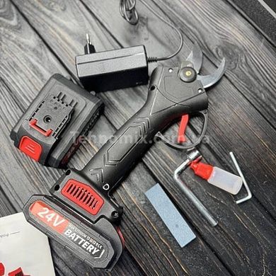 Секатор аккумуляторный в чемодане +2 аккумулятора 24V 5578 Черный