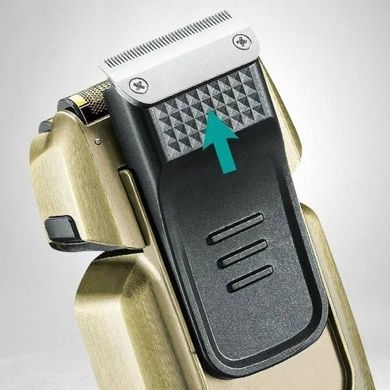 Аккумуляторная машинка для стрижки и шейвер 2 в 1 VGR V-641