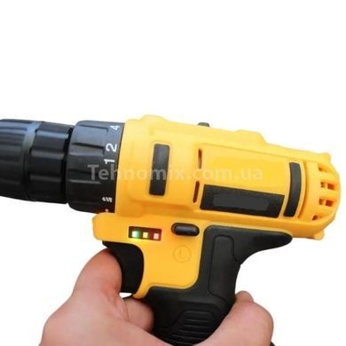 Шуруповерт ударний DCD791 Max 36V/6.0 Ah з набором інструментів