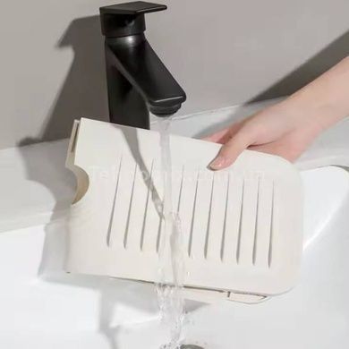 Килимок бризковик на кран Drain mat LY-692 Білий
