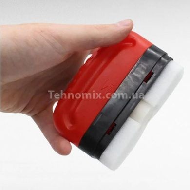 Щітка-очисник для автомобіля мультифункціональна Oil cleaning brush Чорна з червоним