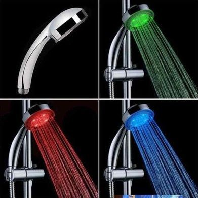 Светодиодная насадка для душа LED SHOWER 3 цвета подсветки