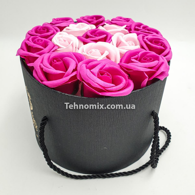 Подарочный набор мыла из роз в шляпной коробке Розовый