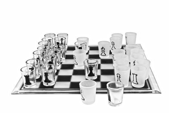 Алко гра п'яні шахи зі стопками