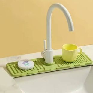 Килимок бризковик на кран Drain mat LY-692 Зелений