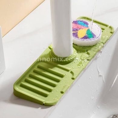 Коврик брызговик на кран Drain mat LY-692 Зеленый