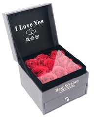 Подарунковий набір троянди з мила 9 троянд + Кулон I Love You (подарункова упаковка для прикрас)
