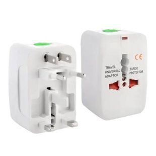 Штекер універсальний для подорожей EU-US-UK-CN-JP-IN Universal Adaptor з USB Білий