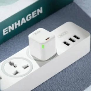 Мережевий зарядний пристрій блок живлення XO CE06 PD 30W lamp display fast Charge with Type-C Біле