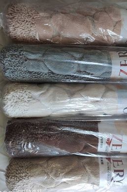 Коврик в ванную комнату Zerya Makarna kare gri 80х150см Акрил