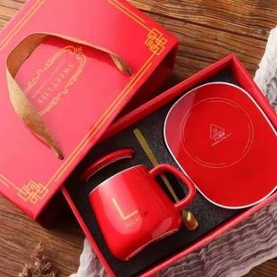 Набор подарочный кружка с подогревом на платформе в подарочной упаковке LUCKY Красный