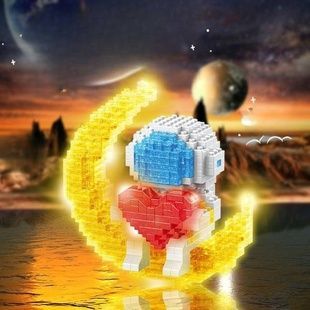 Мини-конструктор Астронавт с сердцем на Луне с подсветкой