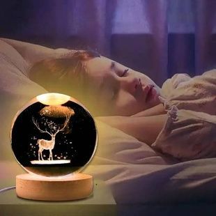 Куля акрилова Олень 6см, що світиться з підсвічуванням на підставці